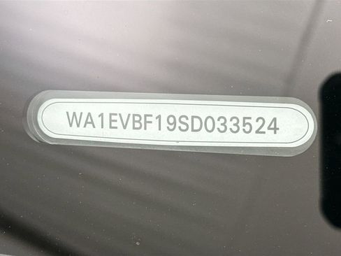 Certified 2025 Audi Q8 Premium Plus w/ Premium Plus Package image 34