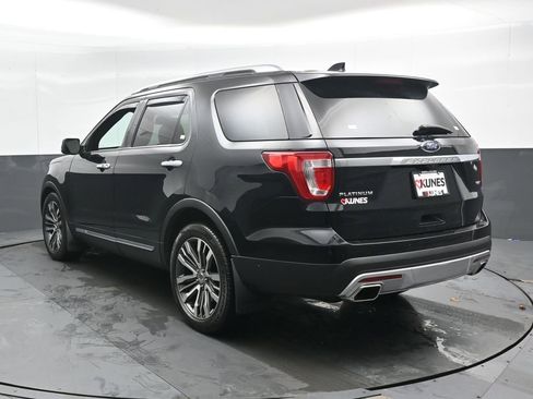 Used 2017 Ford Explorer Platinum image 10
