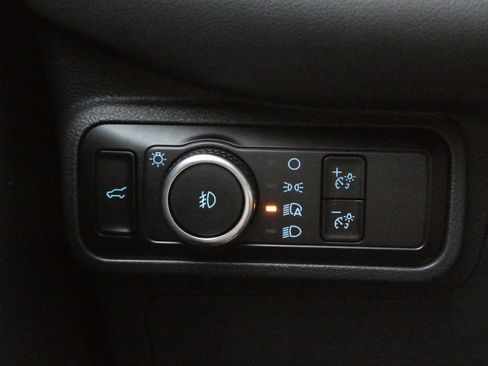 New 2025 Ford Explorer Active w/ Active Comfort Package image 14