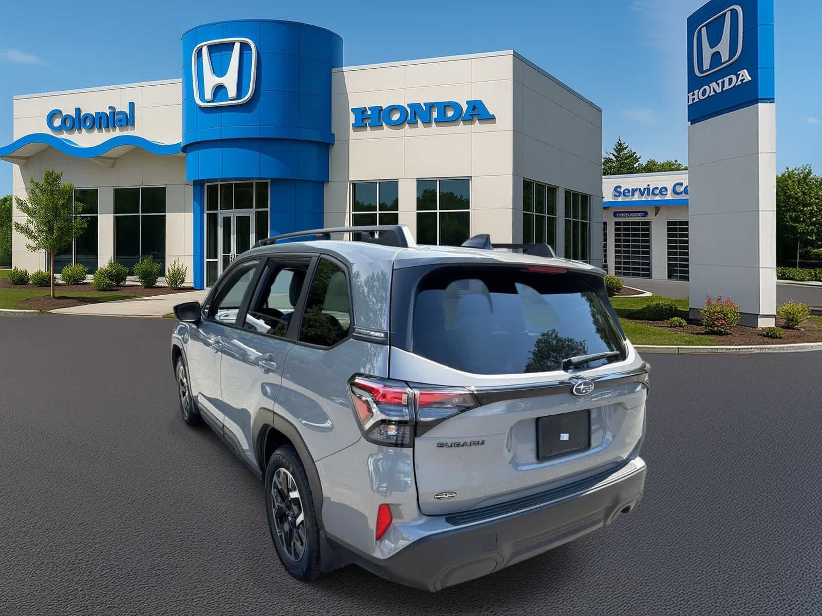 Used 2025 Subaru Forester Premium AWD/4WD image 4