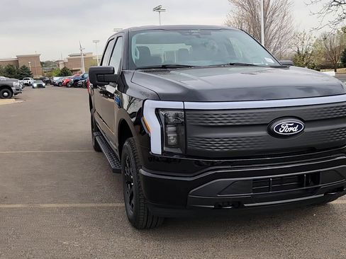 New 2025 Ford F150 Lightning XLT AWD/4WD image 5