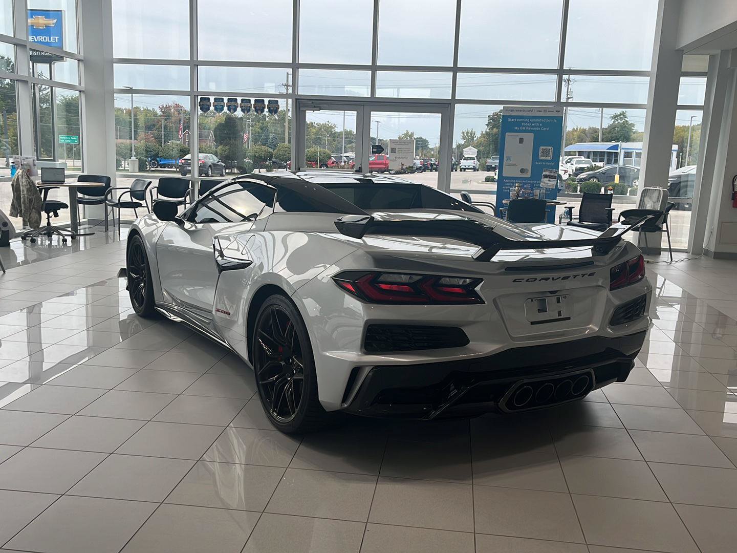 Used 2026 Chevrolet Corvette Z06 RWD image 3