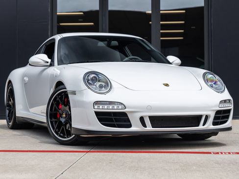Used 2012 Porsche 911 Carrera GTS RWD image 6