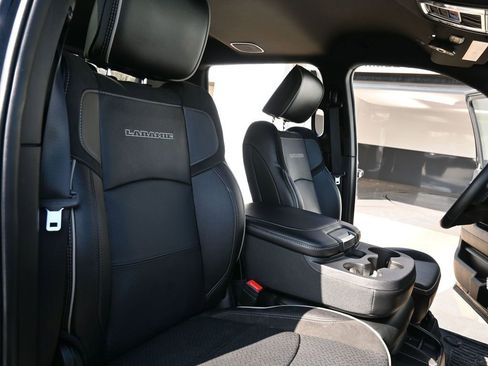 Used 2024 RAM 3500 Laramie w/ Night Edition image 32