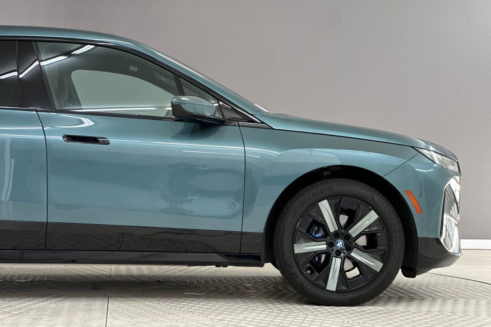 Certified 2024 BMW iX xDrive50 w/ Premium Package AWD/4WD image 36