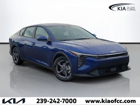 New 2026 Kia K4 FWD image 1