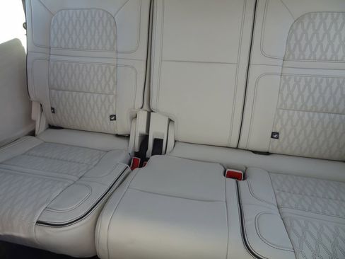 Used 2024 Lincoln Navigator L Black Label image 14