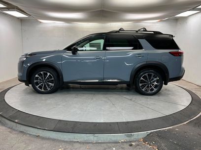 New 2026 Nissan Pathfinder Platinum
