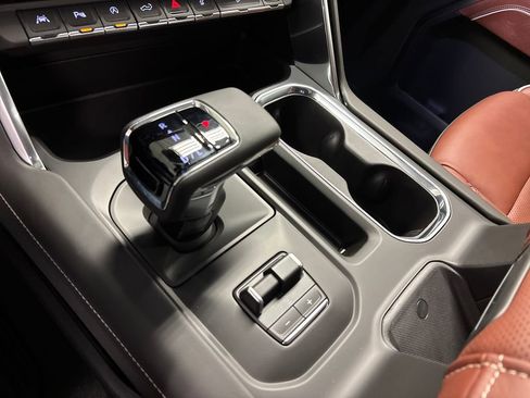 New 2026 GMC Sierra 1500 Denali Ultimate w/ LPO, Black Badging Package image 40