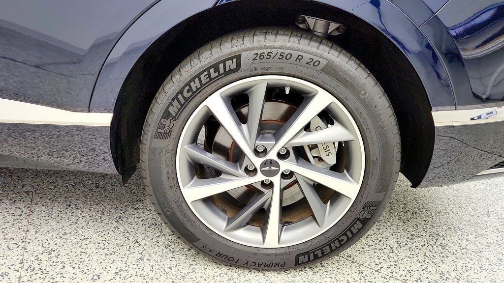 Used 2025 Genesis GV80 3.5T Advanced AWD/4WD image 9
