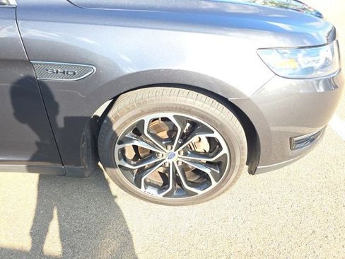 Used 2018 Ford Taurus SHO w/ Sho Performance Package AWD/4WD image 3