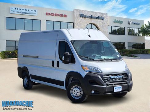 New 2026 RAM ProMaster 2500 w/ Convenience Group image 1
