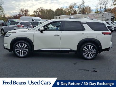 Used 2022 Nissan Pathfinder Platinum w/ Cargo Package image 6
