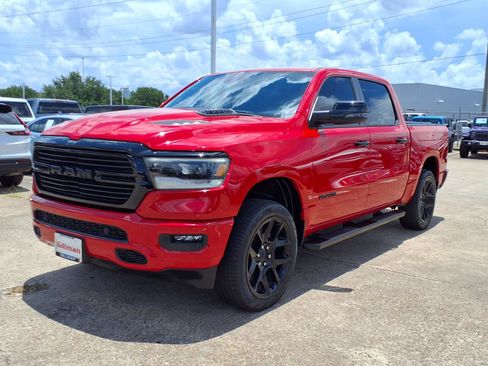 Used 2024 RAM 1500 Laramie AWD/4WD image 24