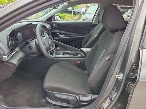 Certified 2024 Hyundai Elantra SEL FWD image 17