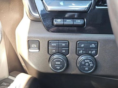 Used 2023 Chevrolet Silverado 1500 LTZ w/ LTZ Premium Package image 15