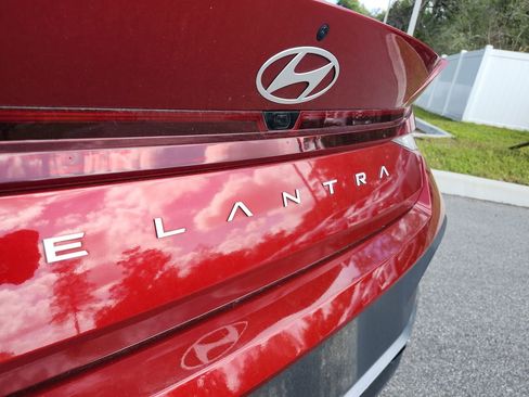 Used 2024 Hyundai Elantra SEL image 23