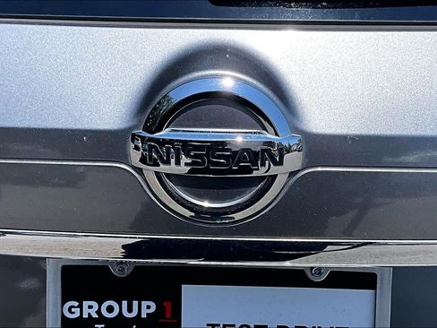 Used 2019 Nissan Rogue SV FWD image 31