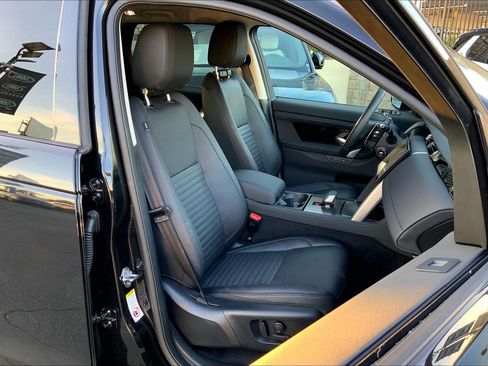 Used 2024 Land Rover Discovery Sport S image 7