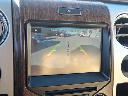 Used 2013 Ford F150 Lariat w/ Lariat Chrome Pkg image 20