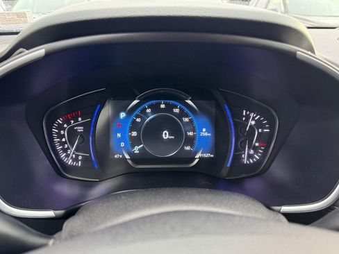 Used 2019 Hyundai Santa Fe Limited image 23