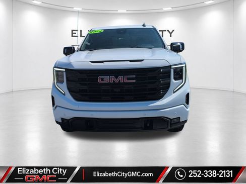 Used 2025 GMC Sierra 1500 Elevation w/ Preferred Package AWD/4WD image 3