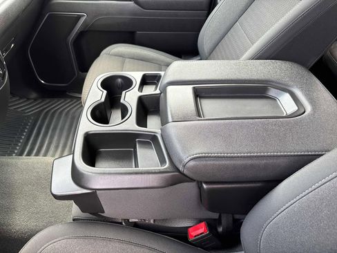 Used 2025 Chevrolet Silverado 2500 LT w/ Convenience Package image 19