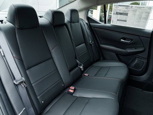 New 2025 Nissan Sentra SR w/ SR Premium Package image 25