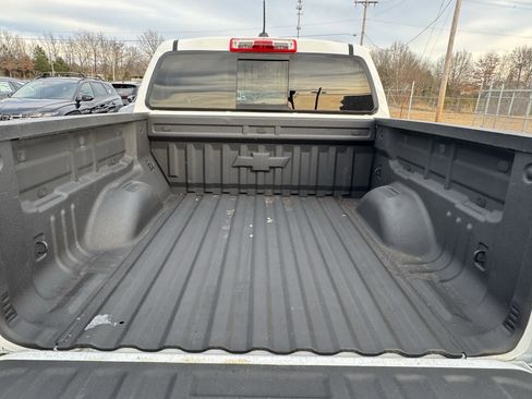 Used 2019 Chevrolet Colorado LT w/ Redline Special Edition image 8