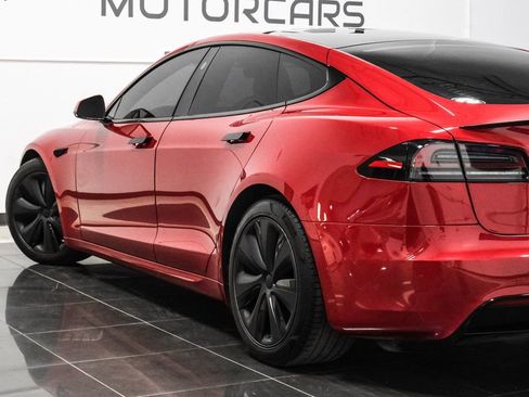 Used 2023 Tesla Model S Plaid image 15