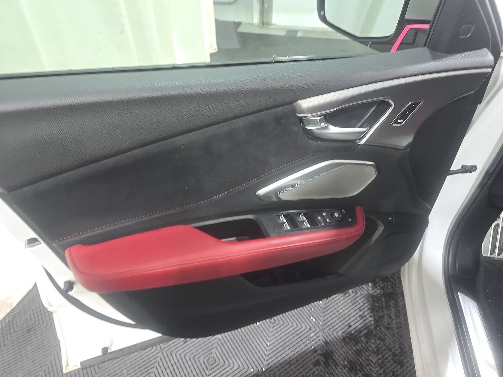 Used 2023 Acura RDX w/ Advance Package AWD/4WD image 11
