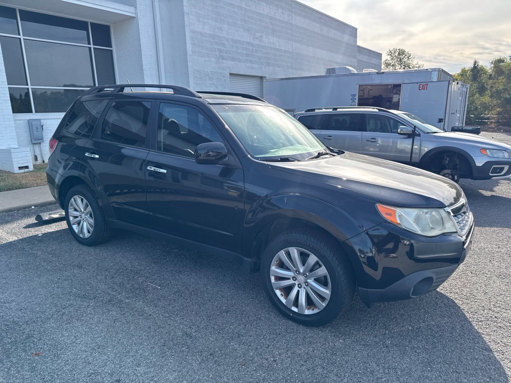 Used 2012 Subaru Forester 2.5X Limited AWD/4WD image 3