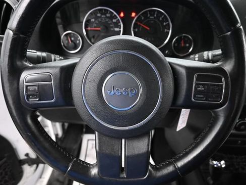 Used 2015 Jeep Wrangler Sport w/ Quick Order Package 24S AWD/4WD image 14