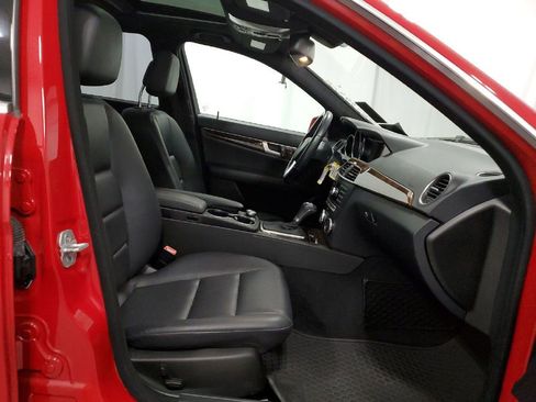 Used 2014 Mercedes-Benz C 250 Sedan image 10