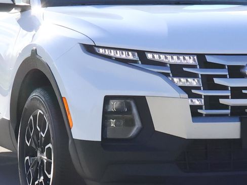 Used 2022 Hyundai Santa Cruz SEL Premium image 7