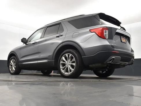 Used 2022 Ford Explorer Limited AWD/4WD image 12