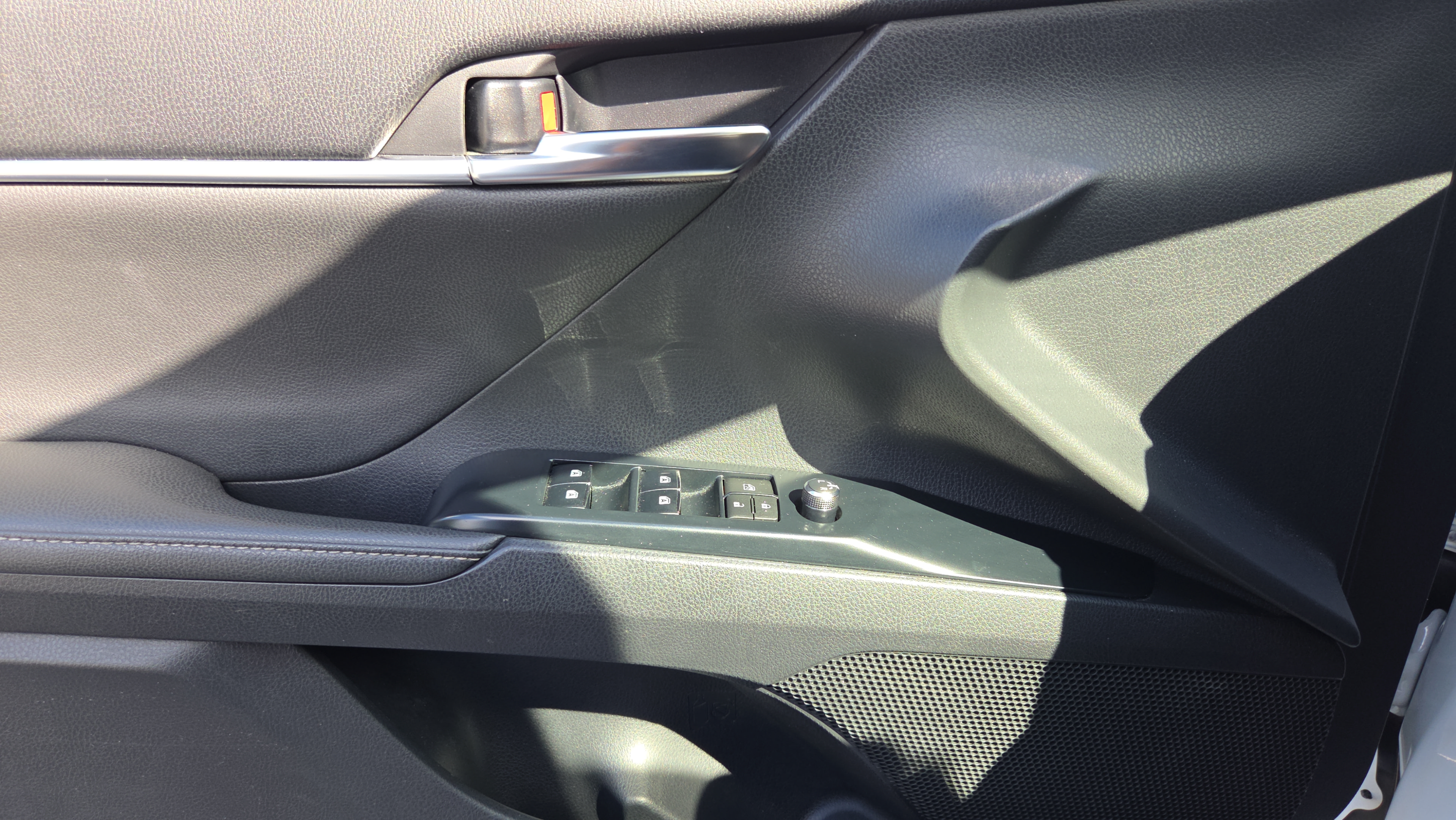 Used 2019 Toyota Camry XSE w/ Driver Assist Package FWD image 34