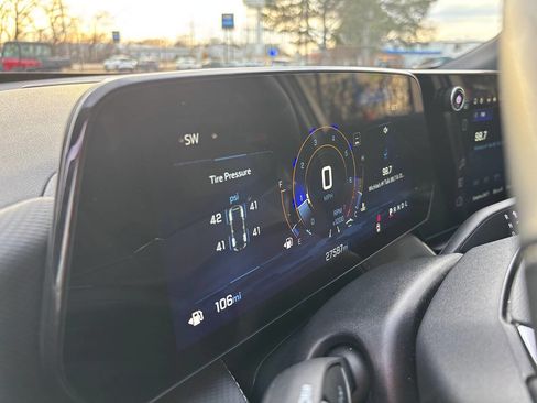 Used 2025 Chevrolet Equinox LT image 24