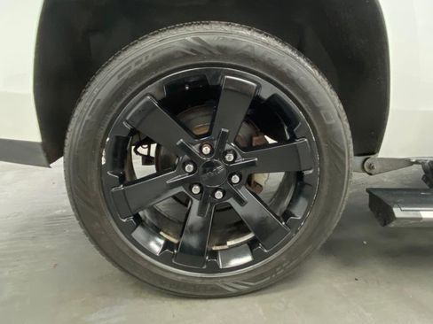 Used 2017 GMC Yukon Denali w/ Open Road Package image 17