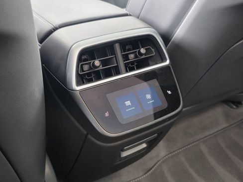 Used 2024 Lucid Air Touring AWD/4WD image 35