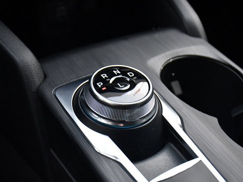 New 2026 Ford Escape ST-Line Select w/ Equipment Group 401A image 32