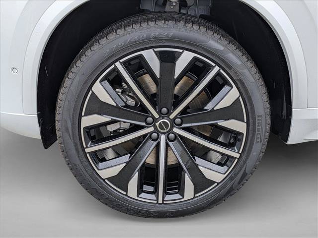 New 2026 Volvo XC90 T8 Plus w/ Protection Package AWD/4WD image 10
