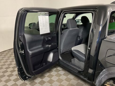 Used 2020 Toyota Tacoma TRD Off-Road image 26