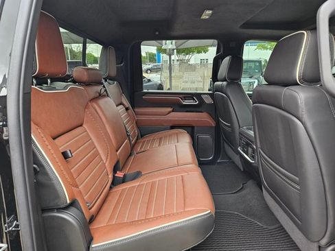 Used 2025 GMC Sierra 2500 Denali Ultimate image 23
