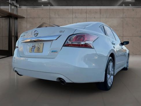 Used 2014 Nissan Altima 2.5 SV image 14