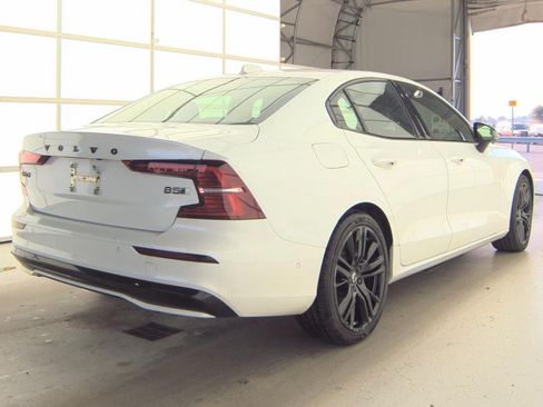 Used 2023 Volvo S60 B5 Plus w/ Climate Package AWD/4WD image 4