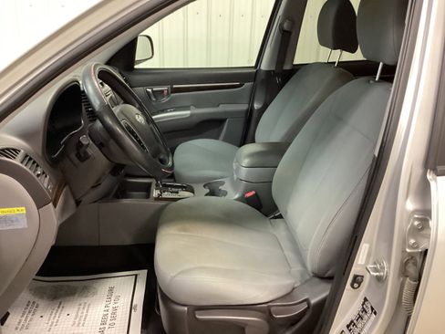 Used 2011 Hyundai Santa Fe GLS image 14