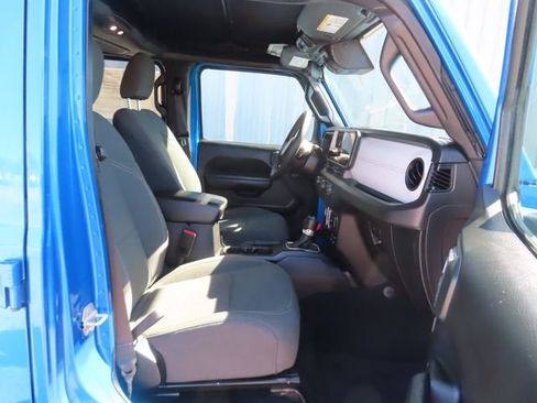 Used 2024 Jeep Wrangler Unlimited Sport AWD/4WD image 24