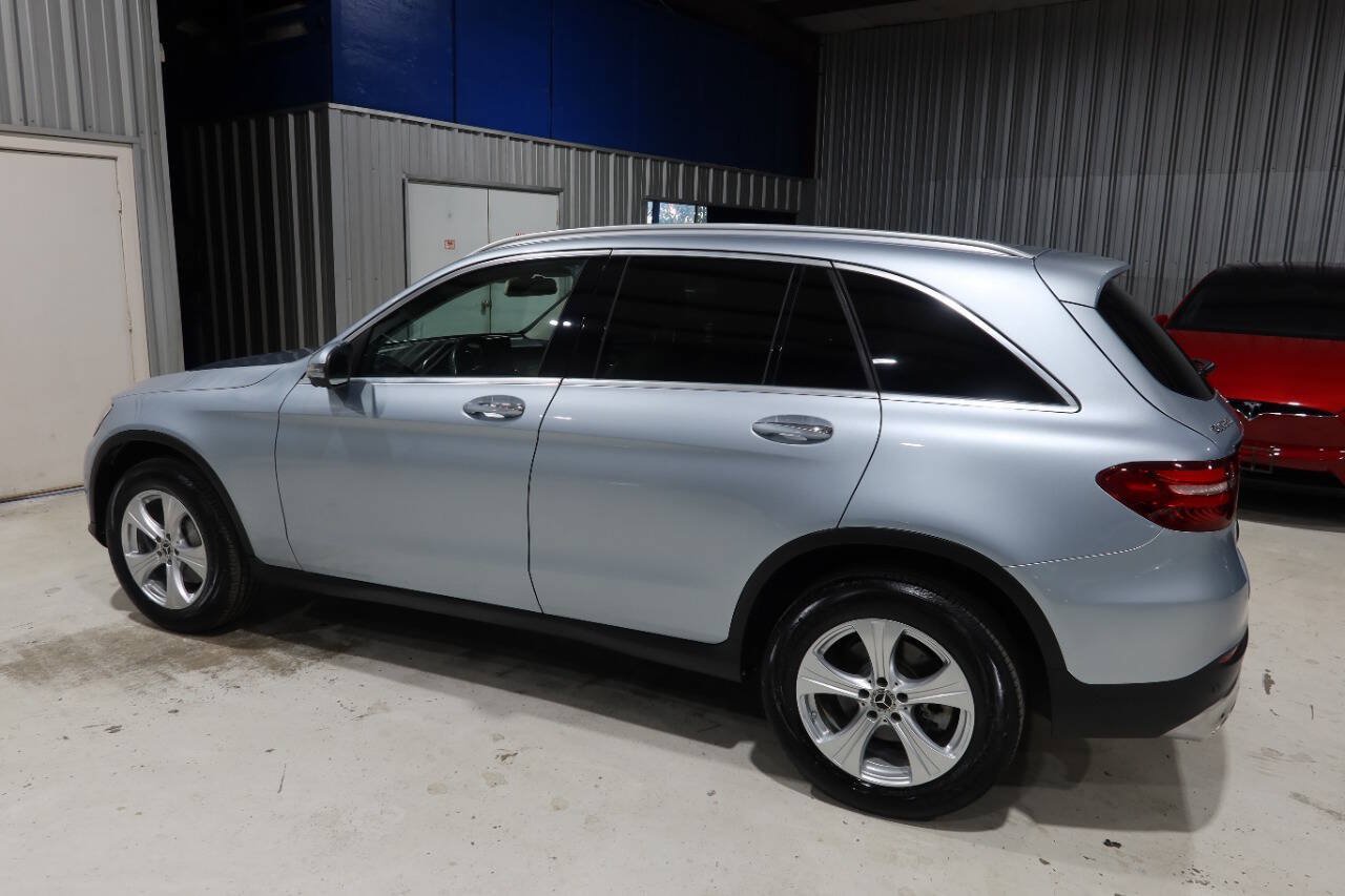 Used 2018 Mercedes-Benz GLC 300 image 2