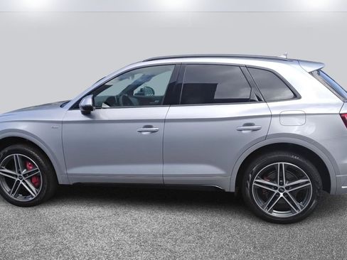 Certified 2024 Audi Q5 e Premium Plus image 6